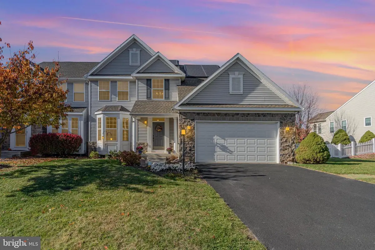 3056 Sundown Dr, Chambersburg, PA 17202 - Image #1