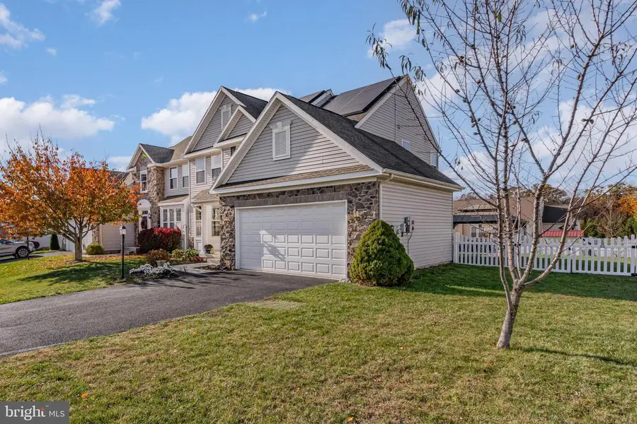 3056 Sundown Dr, Chambersburg, PA 17202 - Image #3
