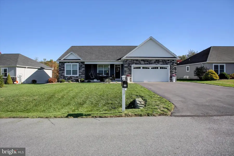 281 Toms Ln, Greencastle, PA 17225 - Image #2