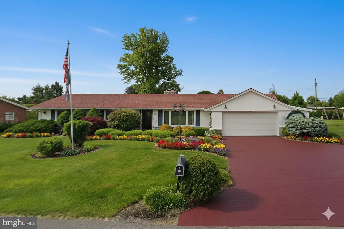 158 Colonial Drive, Chambersburg, PA 17202 - Image #1