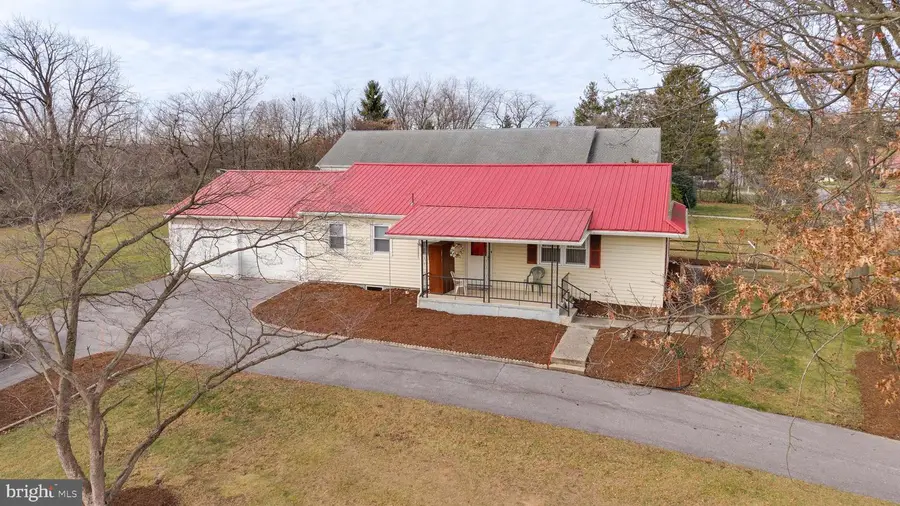 612 Lindia Dr, Chambersburg, PA 17202 - Image #3