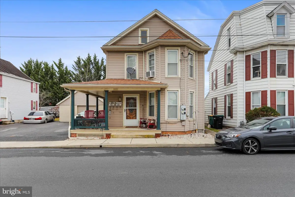 26 E E Madison Street, Greencastle, PA 17225 - Image #1