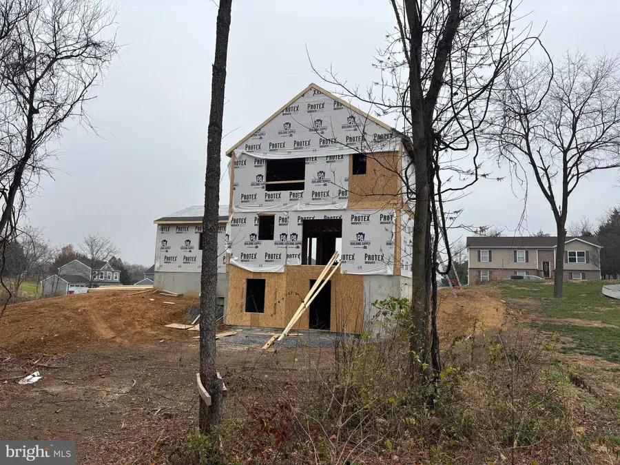 3607 Hickory Ct, Chambersburg, PA 17202 - Image #2