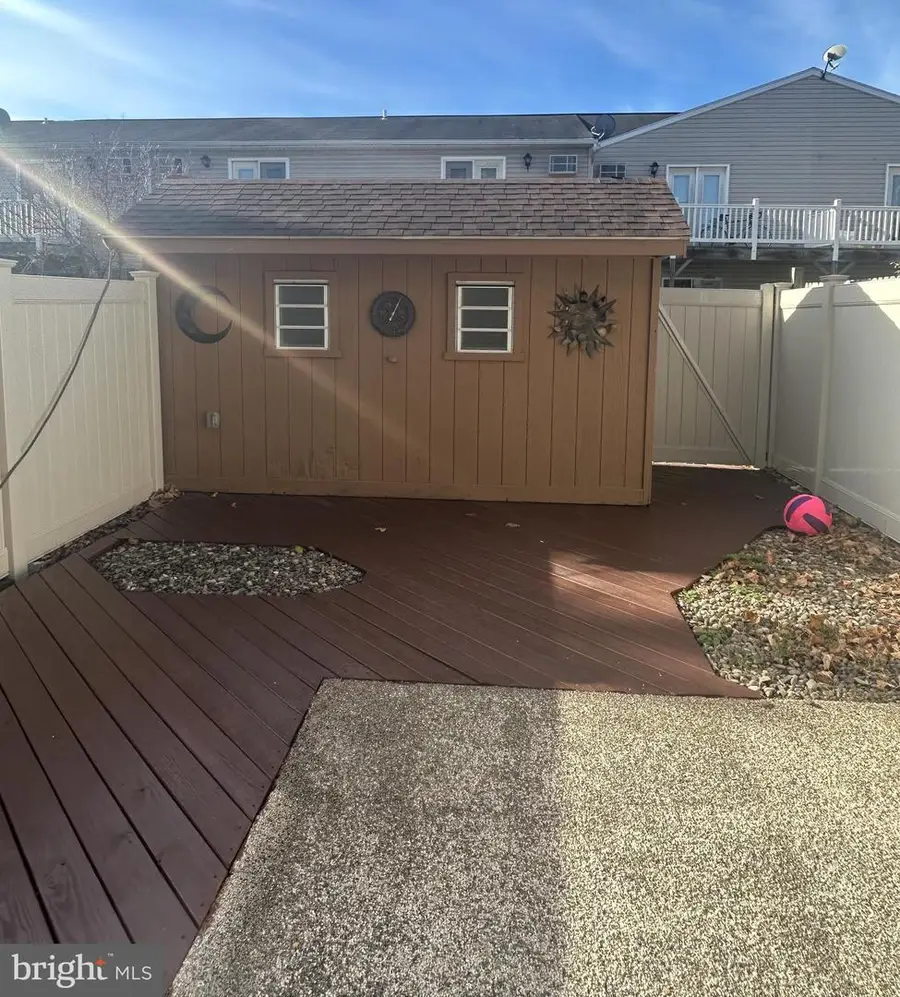 842 Woodlawn Drive, Chambersburg, PA 17201 - Image #3