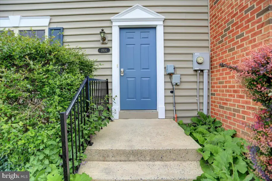 1914 Ashley Dr, Chambersburg, PA 17201 - Image #3