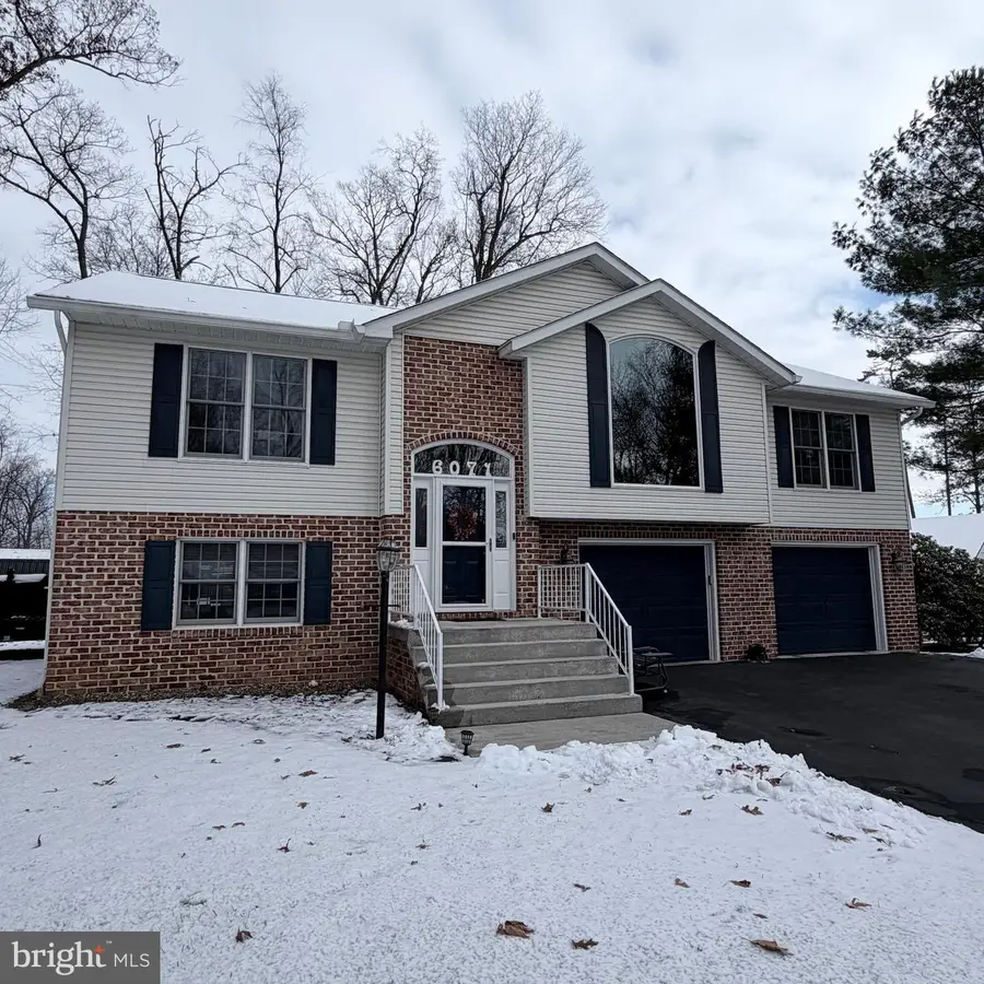 6071 Greenbriar Court, Fayetteville, PA 17222 - Image #3