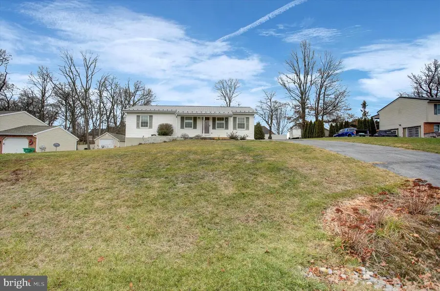 3555 Harold Pl, Greencastle, PA 17225 - Image #2