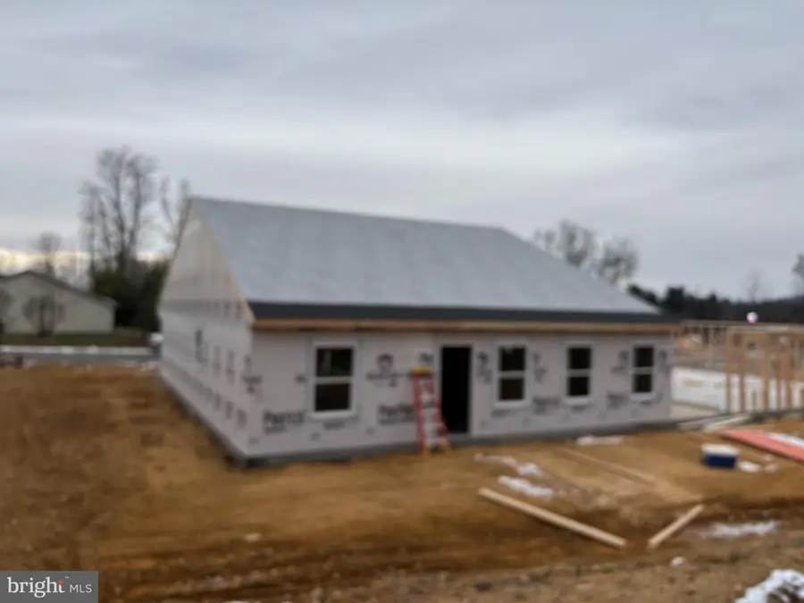 212 Grace Ann Ct, Fayetteville, PA 17222 - Image #3