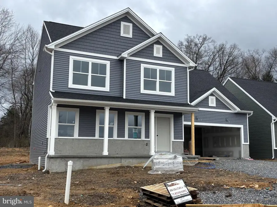 206 Grace Ann Ct, Fayetteville, PA 17222 - #2