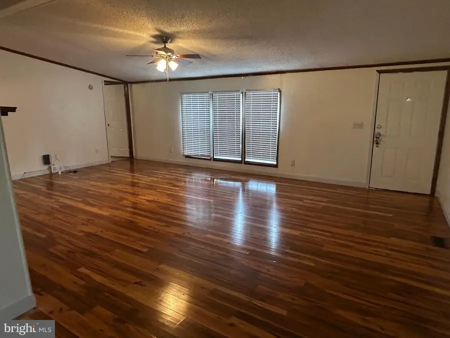 4437 Scotland Main St, Chambersburg, PA 17202 - Image #2