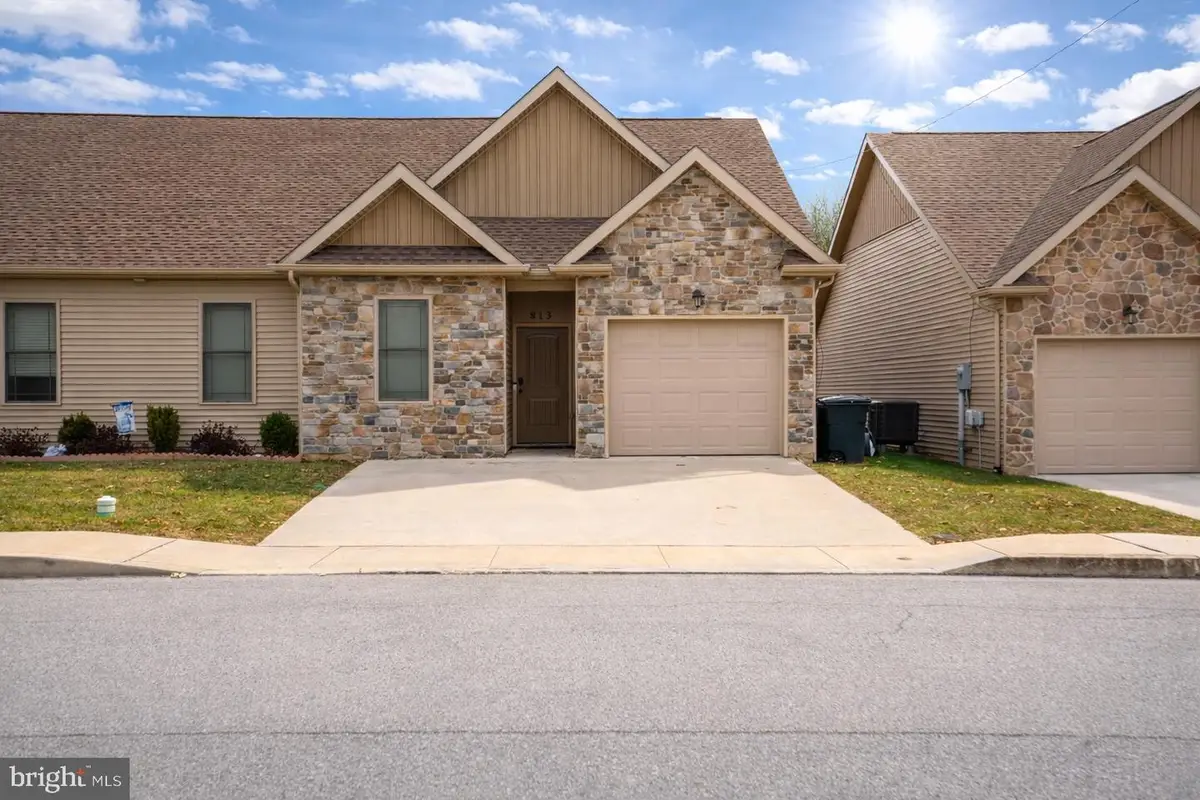 813 S Church St, Waynesboro, PA 17268 - Image #1