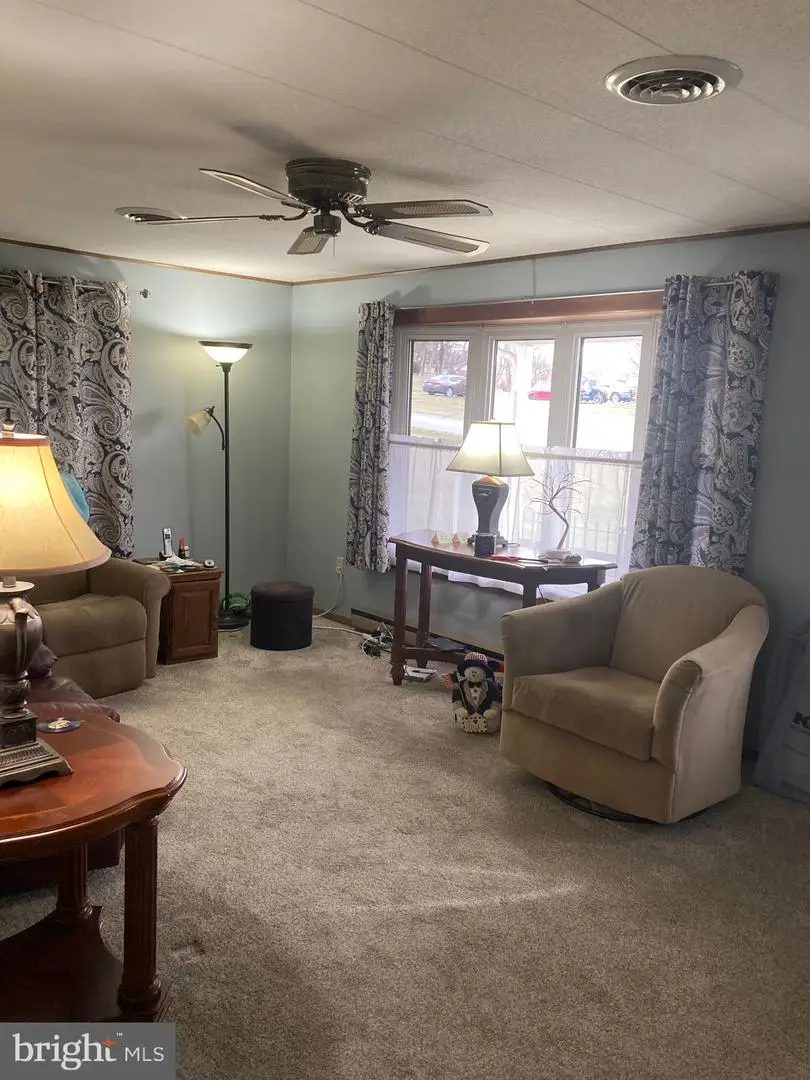 323 Terrace Dr, Fayetteville, PA 17222 - Image #2