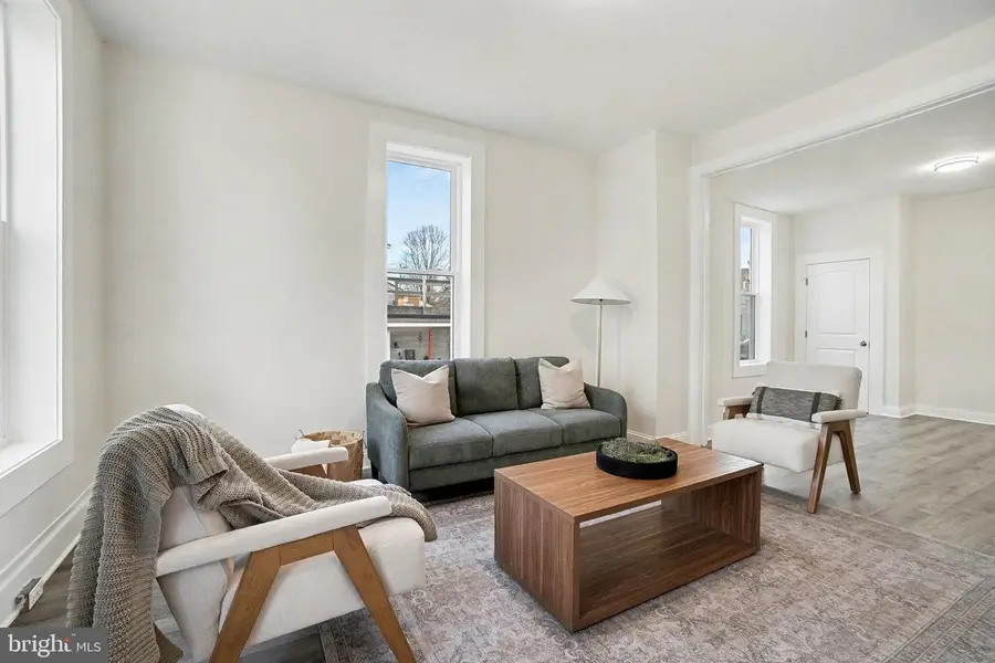 35 N Franklin St, Waynesboro, PA 17268 - Image #2