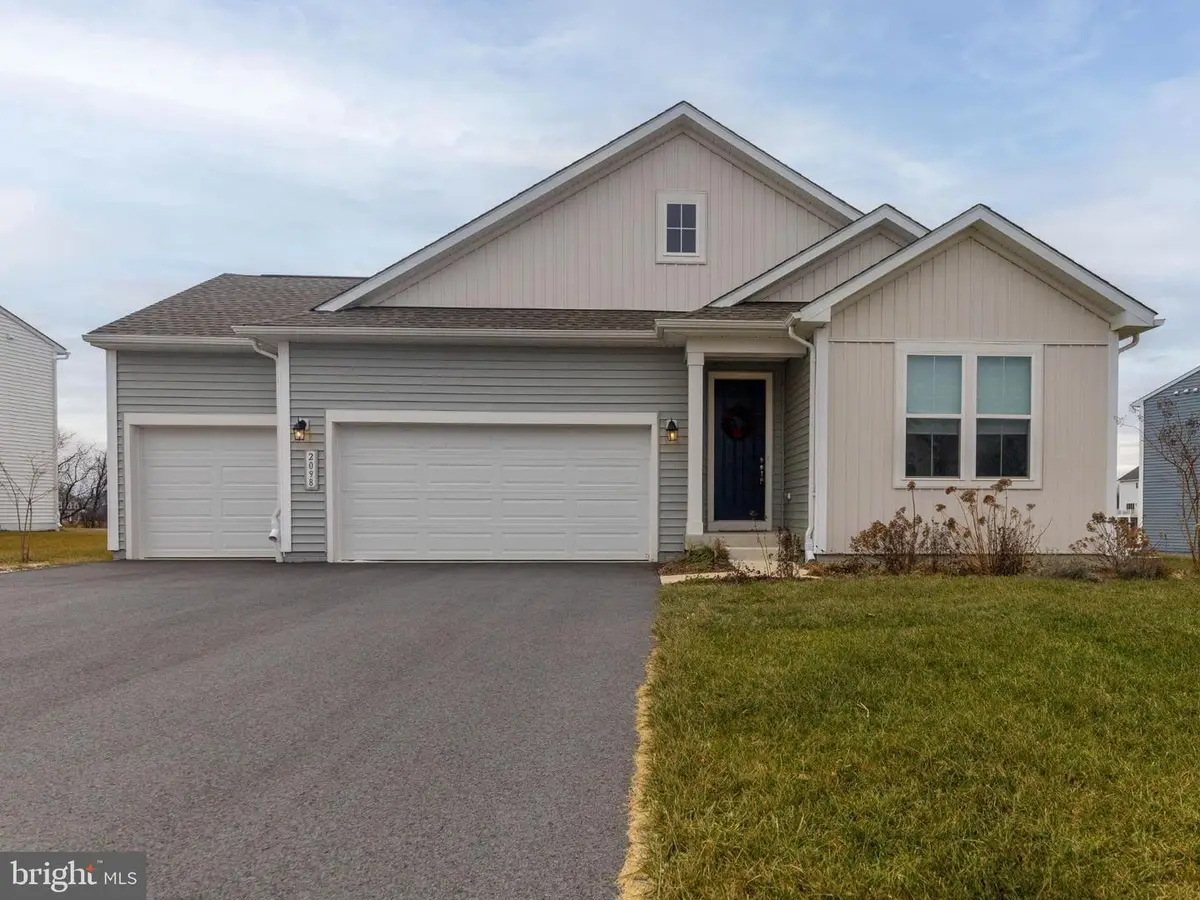 2098 Mandarin Drive, Chambersburg, PA 17202 - Image #1