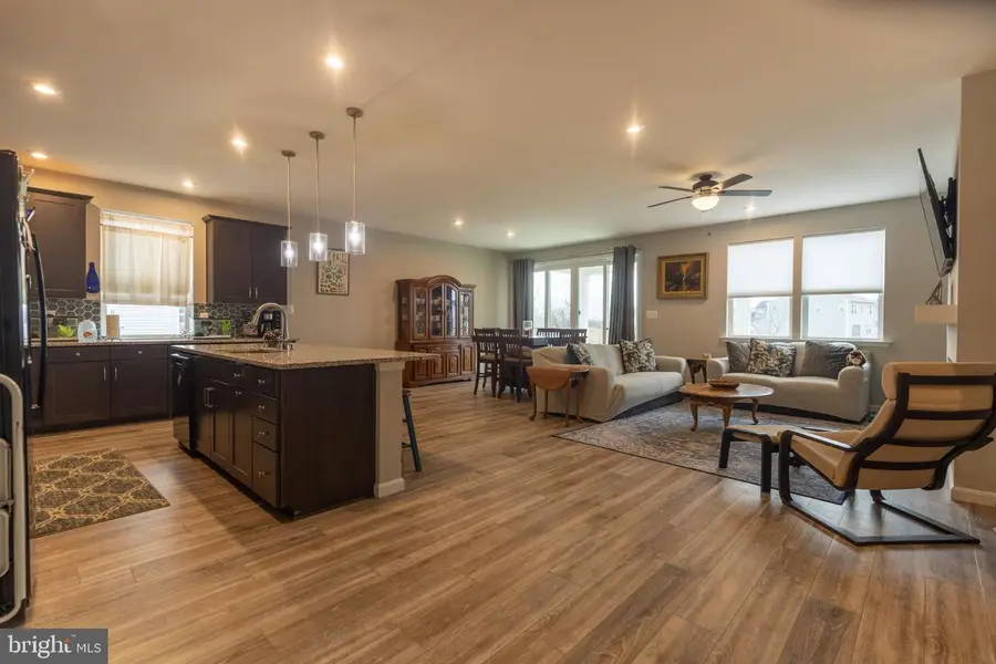 2098 Mandarin Drive, Chambersburg, PA 17202 - Image #2