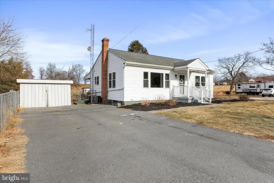 7974 Tomstown Rd, Waynesboro, PA 17268 - #2