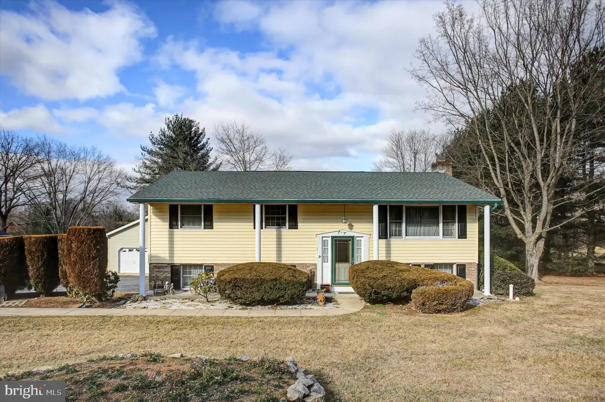 10839 Old Forge Rd, Waynesboro, PA 17268 - #1