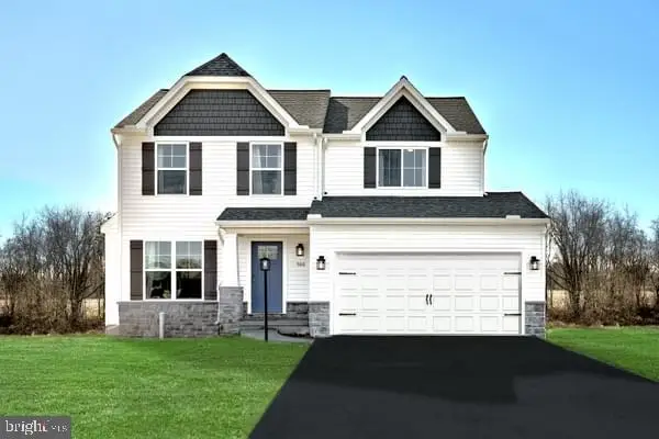 Revere Plan At Hickory Pointe, Waynesboro, PA 17268 - #1