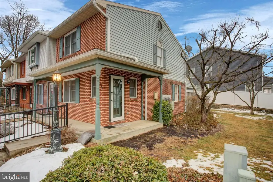 243 Ringgold St, Waynesboro, PA 17268 - #3