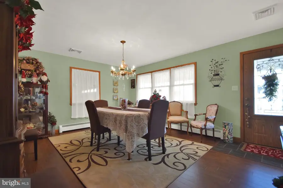 1138 Brandon Dr, Chambersburg, PA 17201 - #3