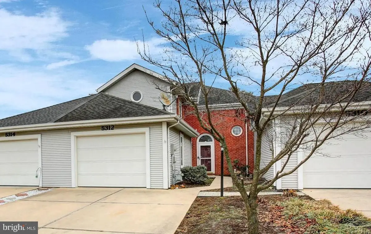 5312 Fairway Dr W, Fayetteville, PA 17222 - #1