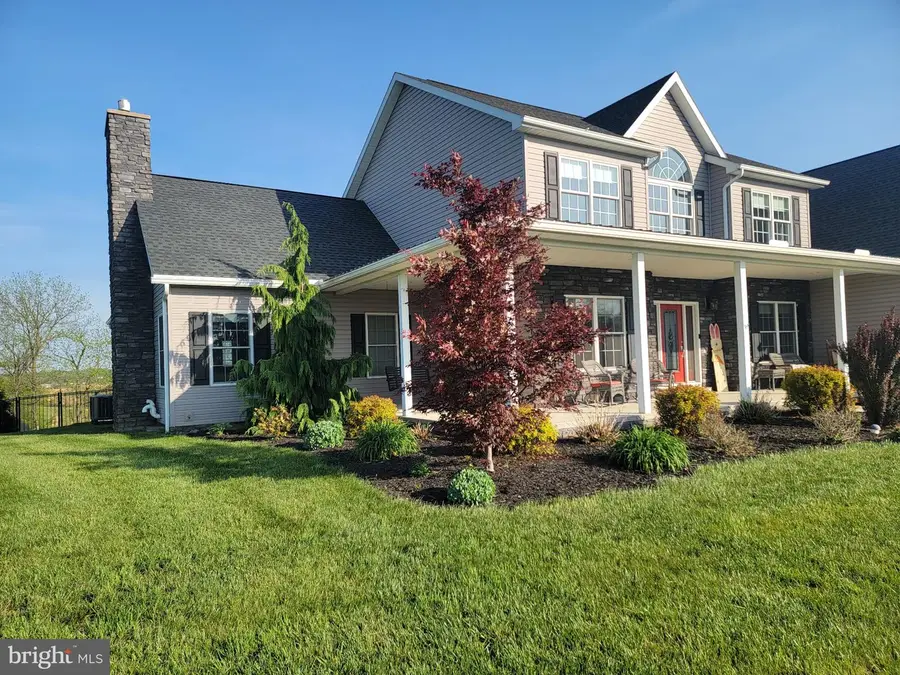 847 W King St, Waynesboro, PA 17268 - #3