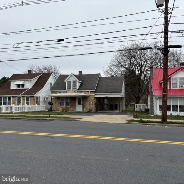 445 Stouffer Ave, CHAMBERSBURG, PA 17201