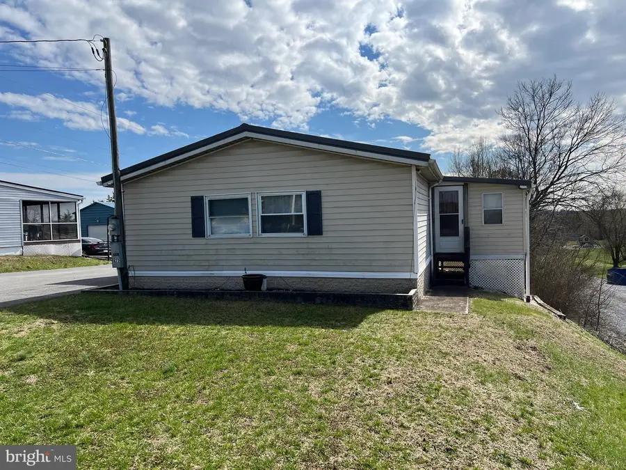 3272 Buchanan Trl W, Greencastle, PA 17225 - #2