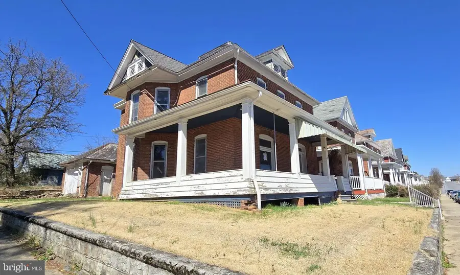 200 Tritle Ave, Waynesboro, PA 17268 - #2