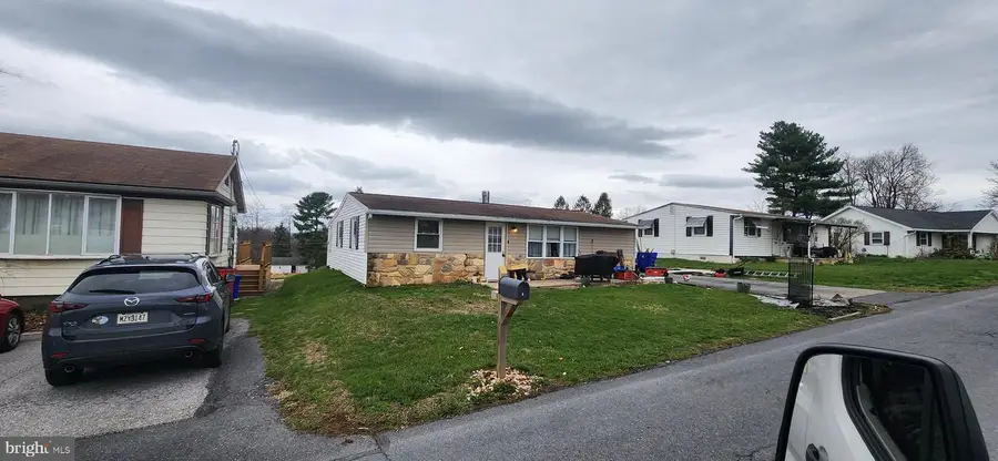 13 Forest Avenue, Fayetteville, PA 17222 - #3