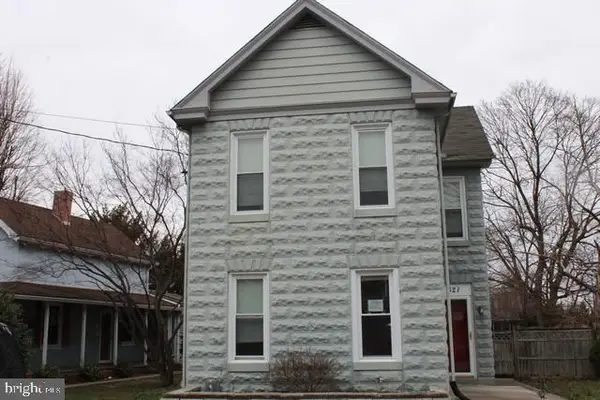 621 E Washington Street, CHAMBERSBURG, PA 17201