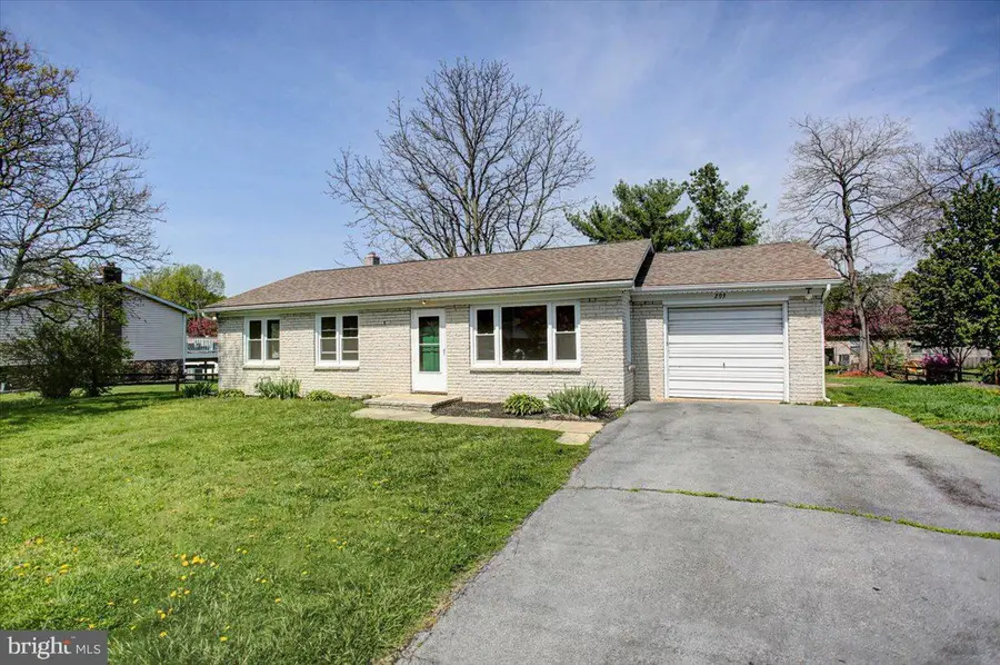 203 University Dr, Monterey Alto, PA 17237 - #3