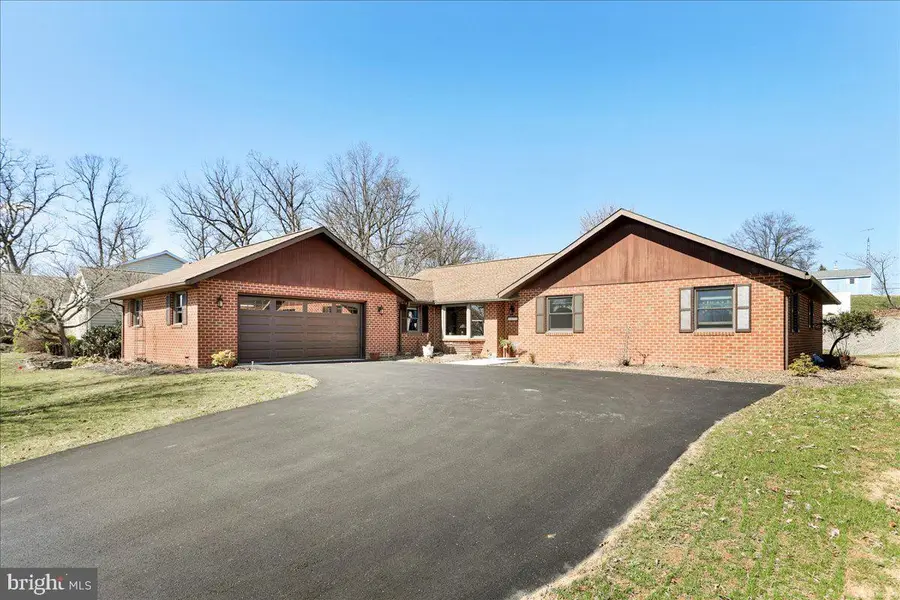 3671 Jenny Lane, Chambersburg, PA 17202 - #3