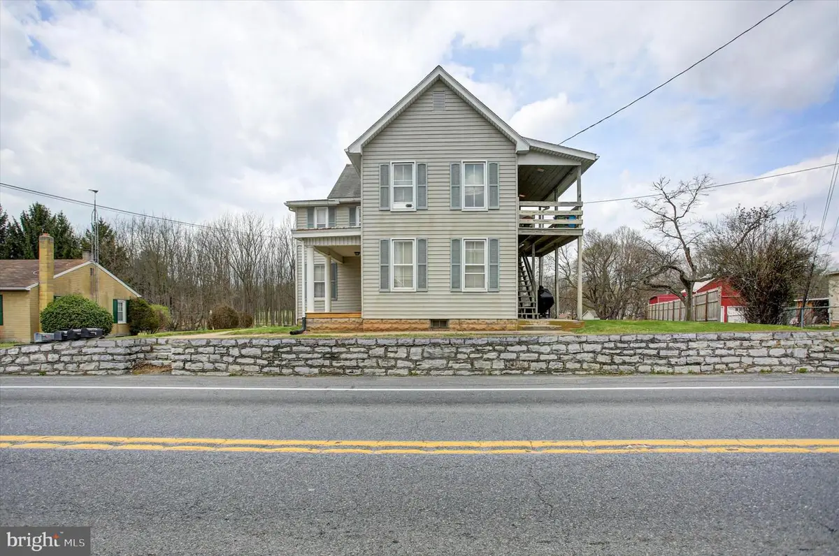 3485 Wayne Rd, Chambersburg, PA 17202 - #1