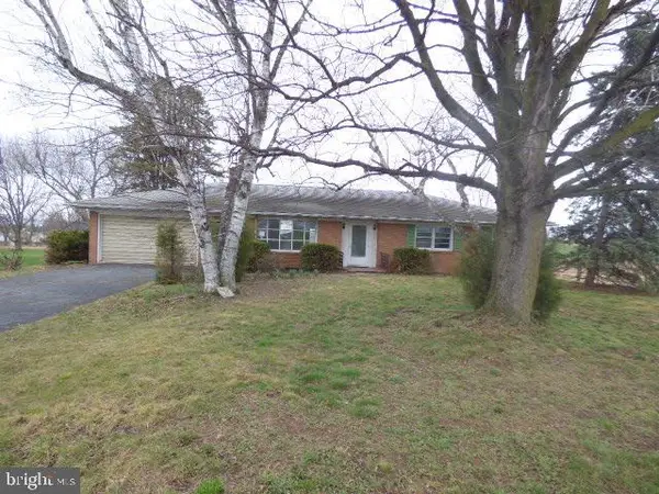 893 Buchanan Trail East E, GREENCASTLE, PA 17225