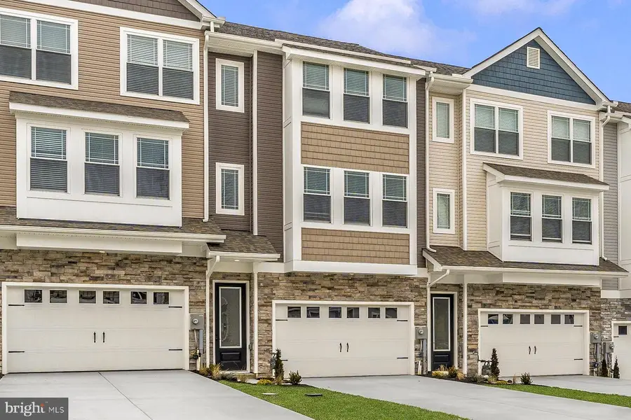 523 Bartholomew Dr, Waynesboro, PA 17268 - #2