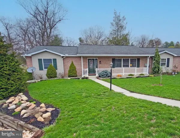 8 Oxford Ct, CHAMBERSBURG, PA 17201