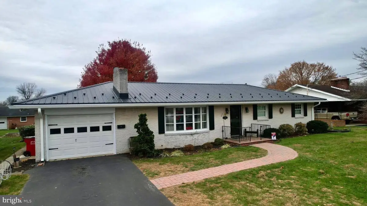 366 Town Drive, Greencastle, PA 17225 - #1