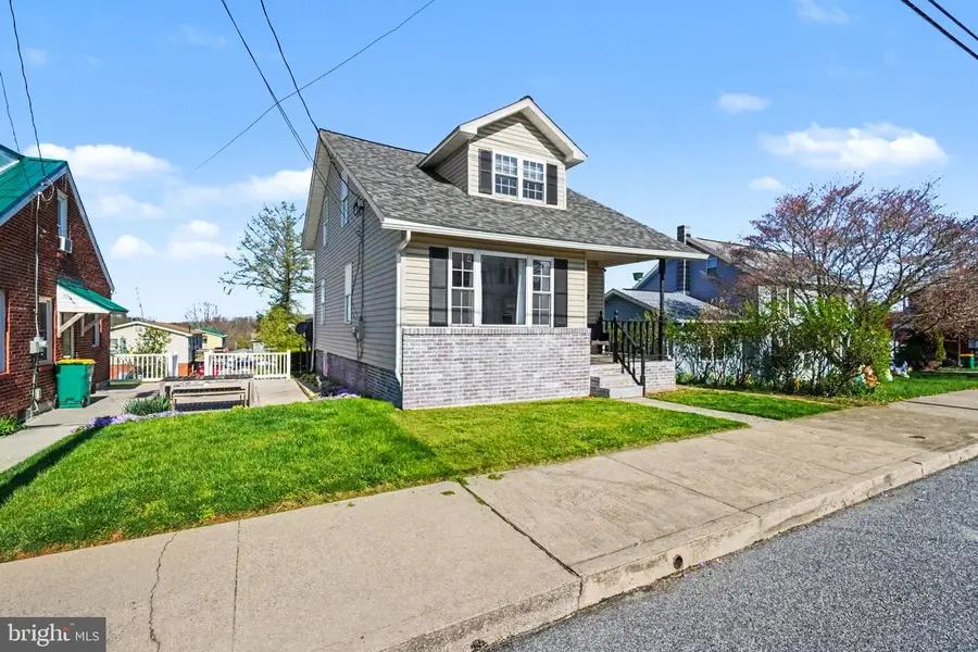 420 Fairview Avenue, Waynesboro, PA 17268 - #3