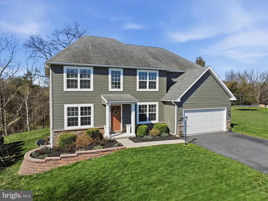 1356 Emilys Ct, Greencastle, PA 17225 - #3