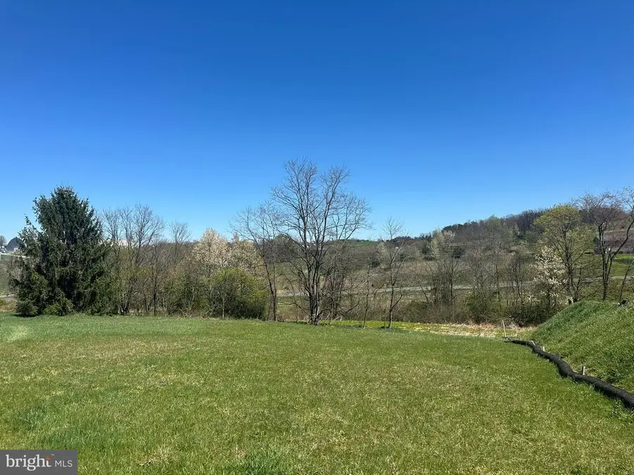 1669 Greenside Ct, Chambersburg, PA 17202 - #2