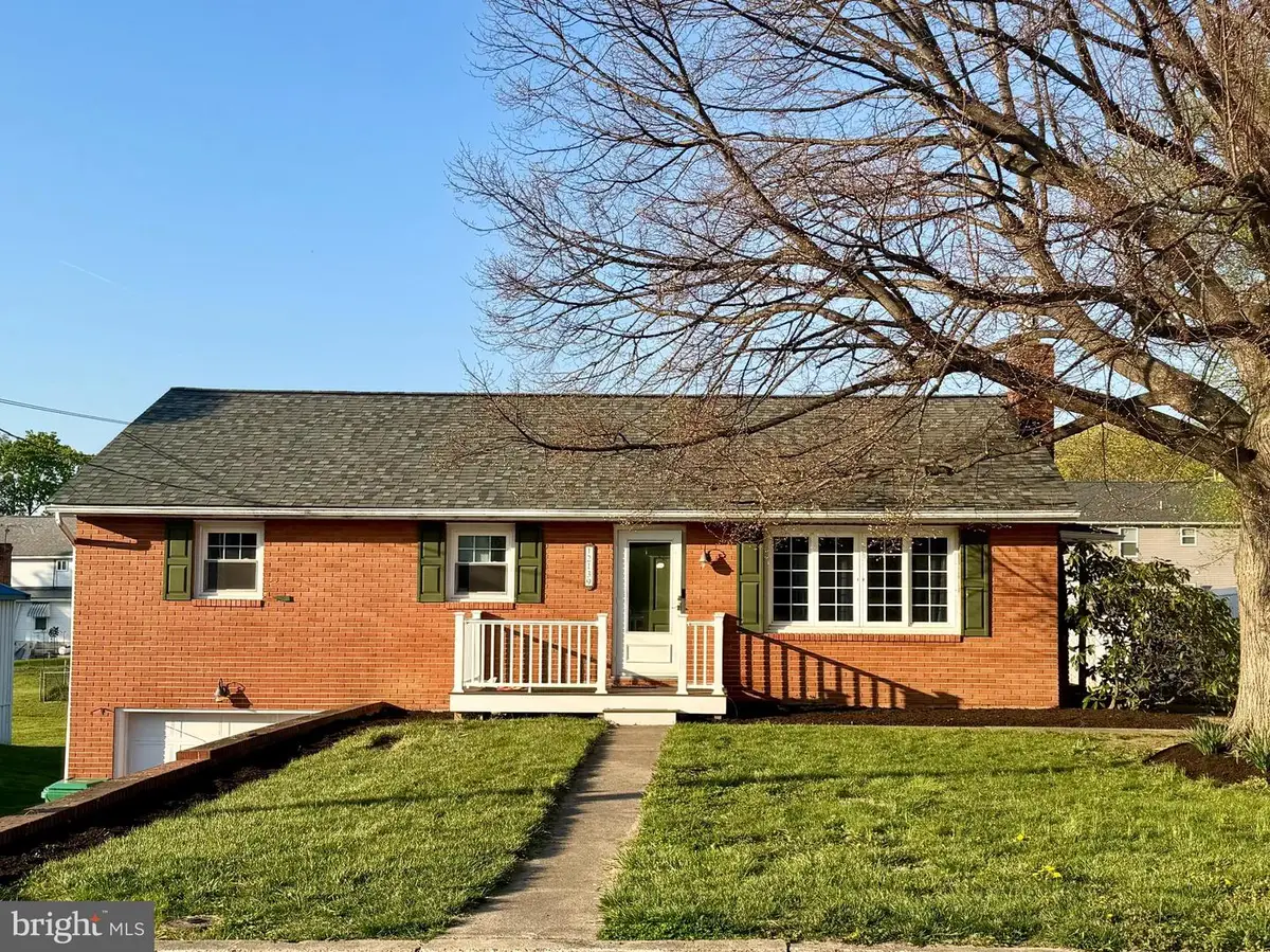 12139 Snyder Avenue, Waynesboro, PA 17268 - #1