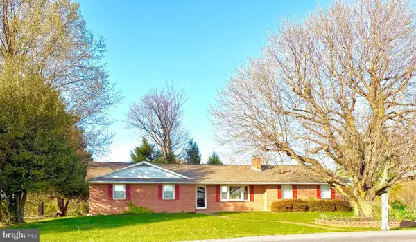 1281 Hykes Rd, GREENCASTLE, PA 17225