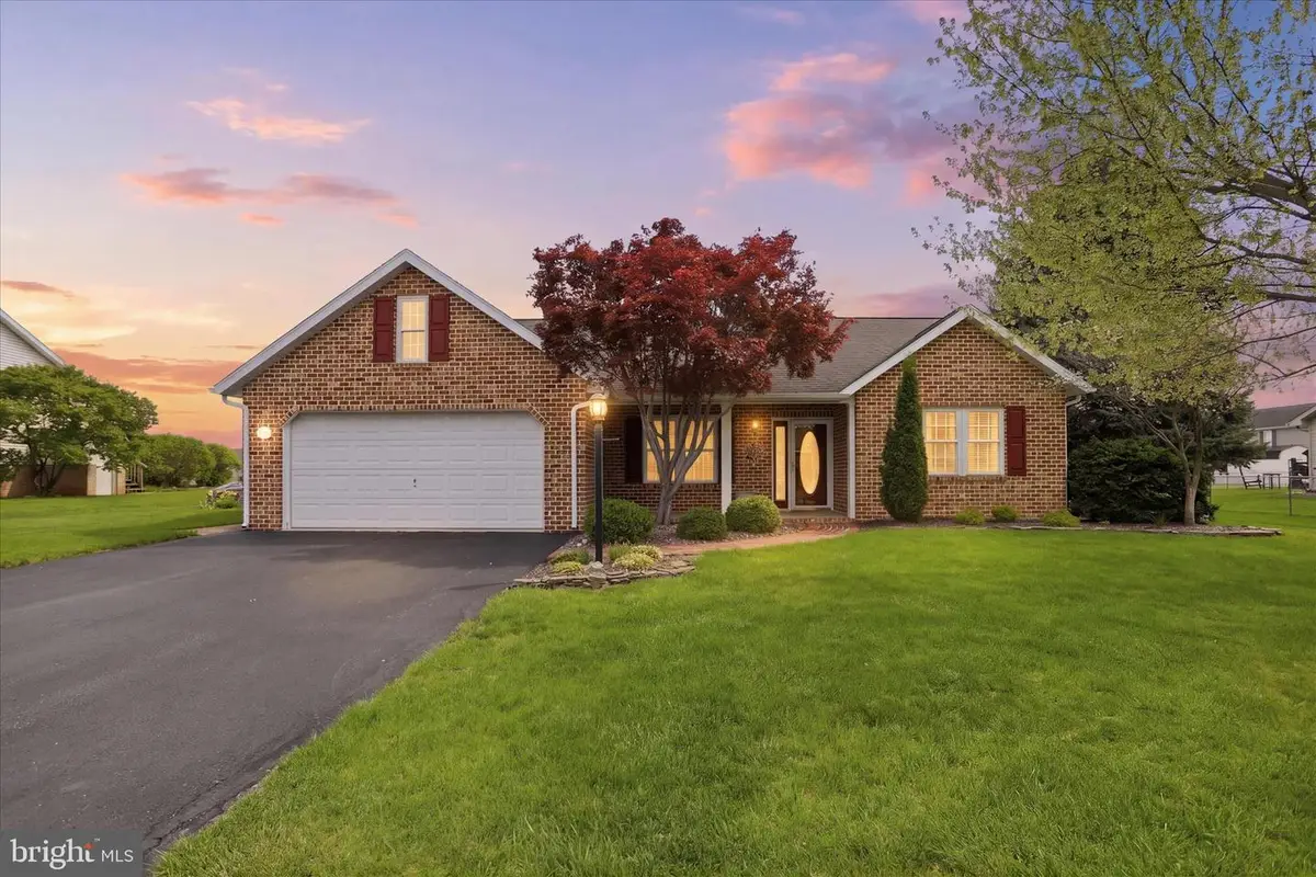 340 Suelinn Drive, Chambersburg, PA 17201 - #1