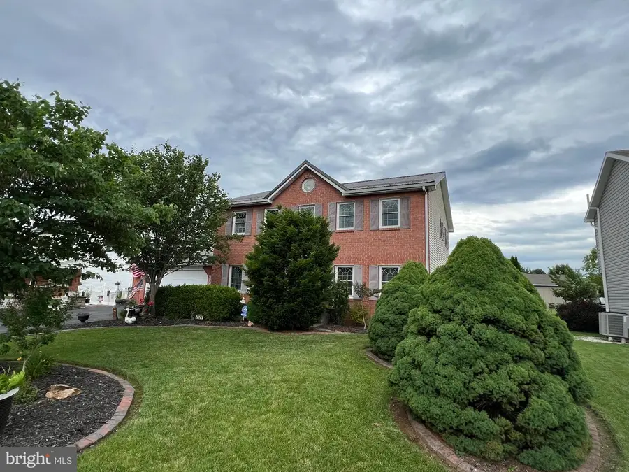 3526 Turnberry Dr, Chambersburg, PA 17202 - #2