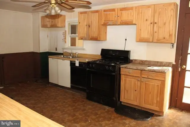 129 E Vine Street, Chambersburg, PA 17201 - #2