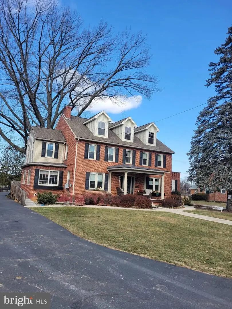 835 W King St, Shippensburg, PA 17257 - #2