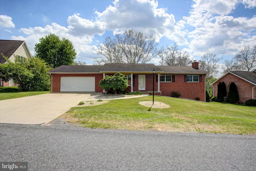 250 Jade Drive, Chambersburg, PA 17202 - #2