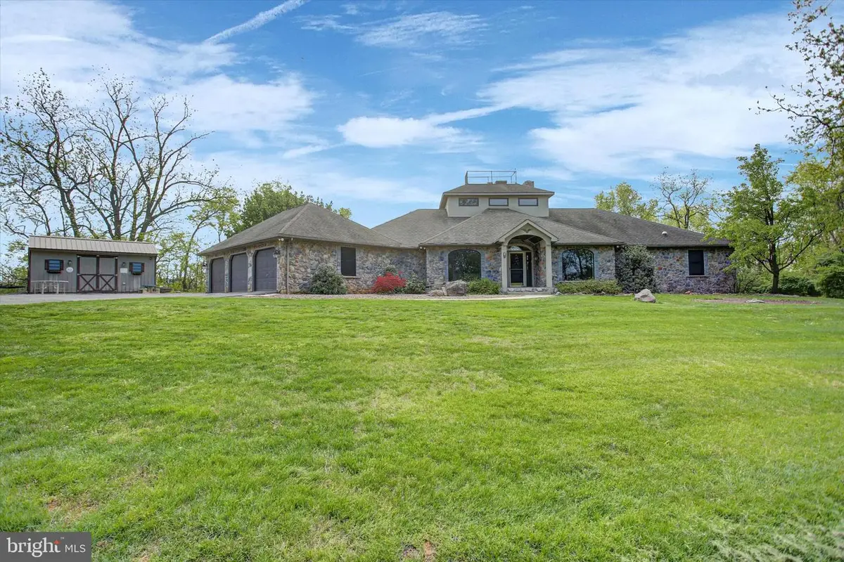 870 Remington Dr, Shippensburg, PA 17257 - #1