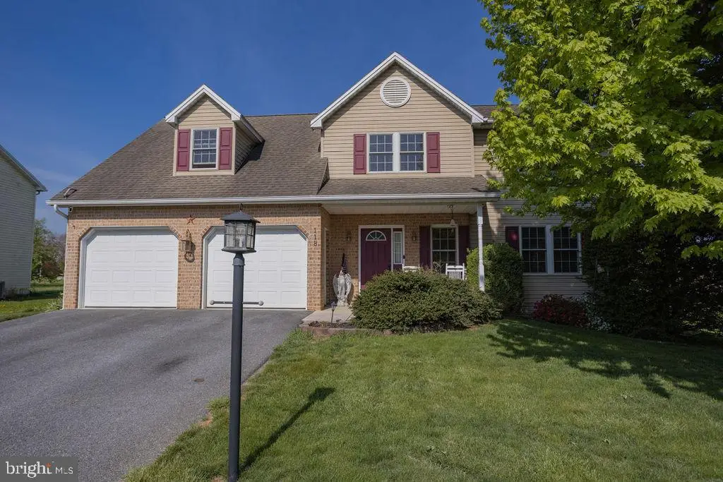 118 Baker And Russell Dr, Shippensburg, PA 17257 - #1